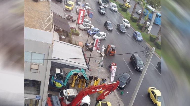 Αυτά γίνονται στη λεωφόρο Αθηνών…